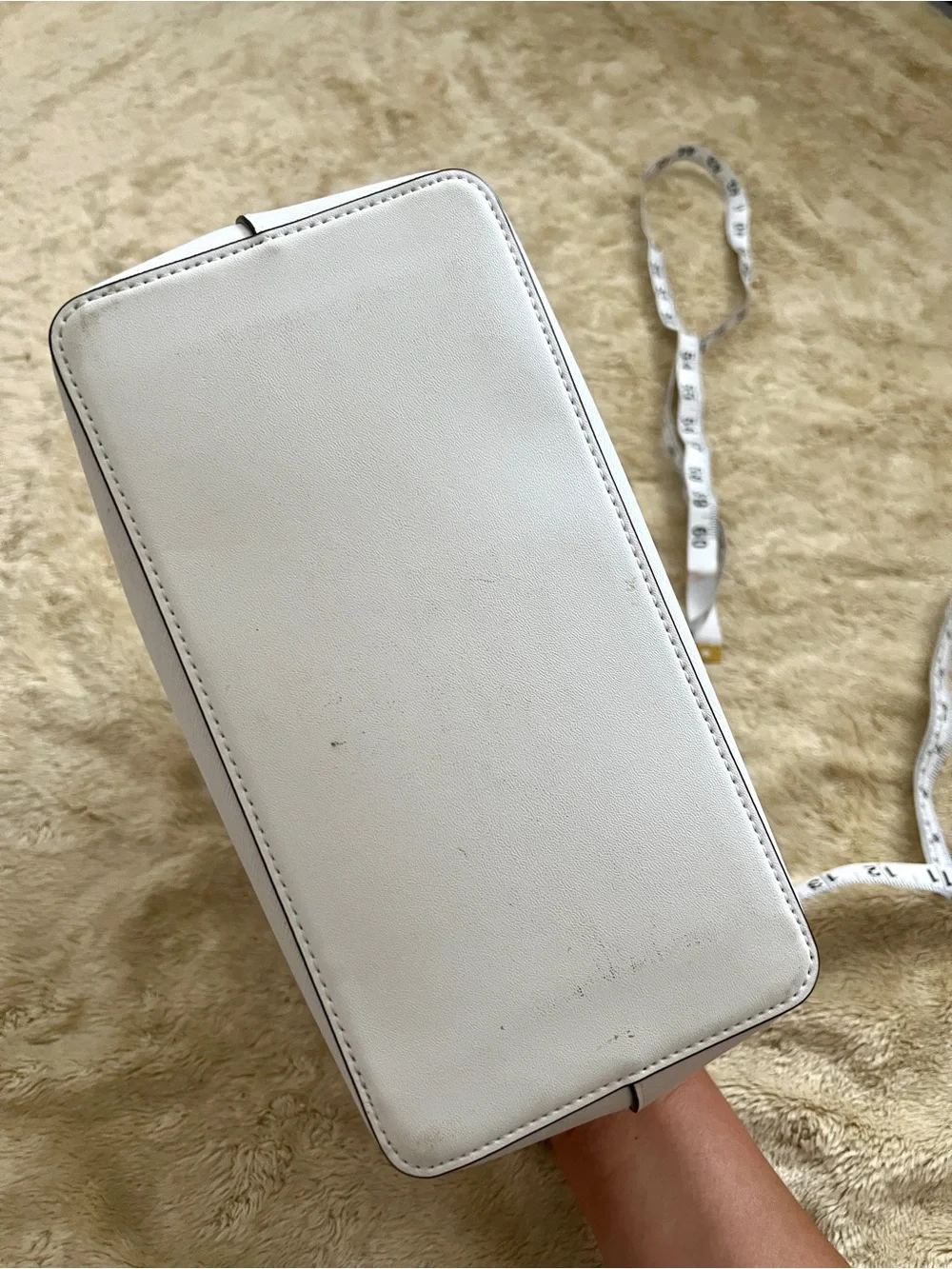 MICHAEL KORS White Medium Size Satchel Purse